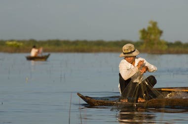 Cambodia Mekong fishermen