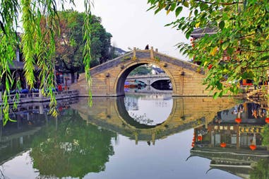 Cina Shangai villaggio sull'acqua