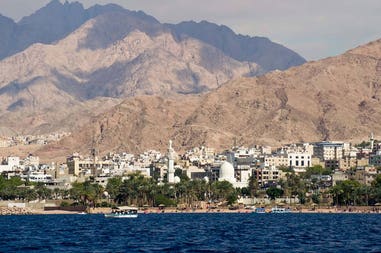 jordan-aqaba-shore