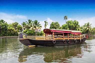 india-kerala-boat