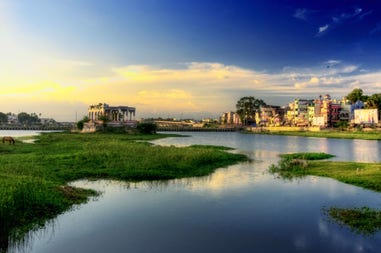 a-sunrise-over-vaigai-river-in-madurai-tamil-nadu-india