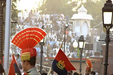 beating-retreat-ceremony-at-wagah-border