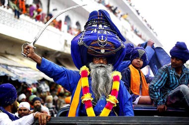sikh-worior-at-holla-mohalla-festival