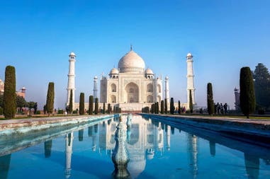 india-agra-taj-mahal-593203085