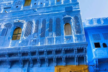 india-jaipur-blue-palace