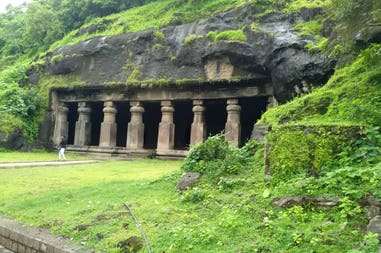 elephanta-caves-entrance