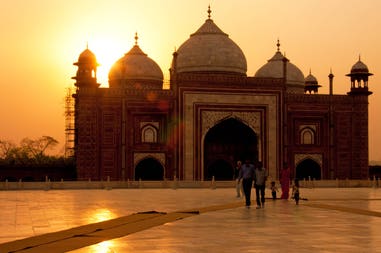 Sunset at the Taj Mahal of Agra in India