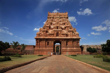  The Brihadeeswarar Temple of Tanjore in India