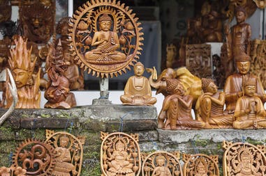 indonesia-wooden-crafted-figurines