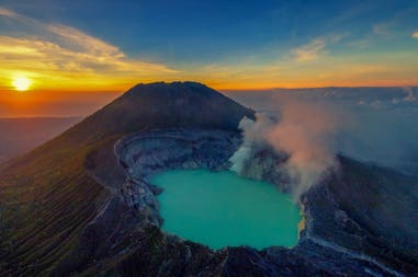 ijen-caldera