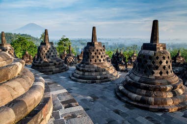 indonesia-java-borobudur-temple