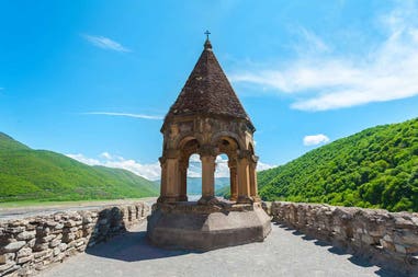 georgia-ananuri-fortress