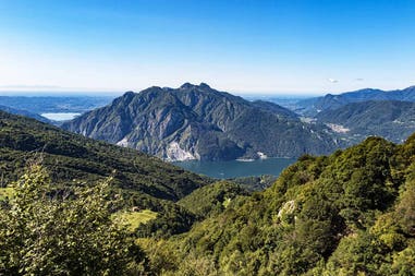 italy-alps-lake-como