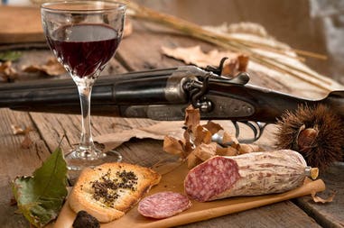 chianti-red-wine-cold-cuts