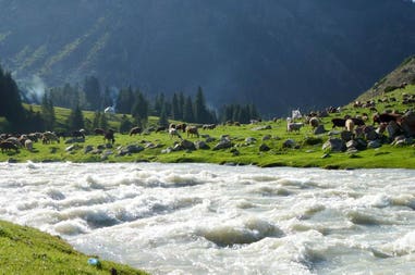 Kyrgyzstan trekking tour