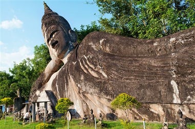 Buddha gigante a Vientiane nel Laos