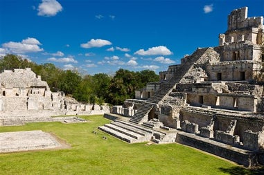 Glimpse of the beautiful archaeological site of Campeche in Mexico