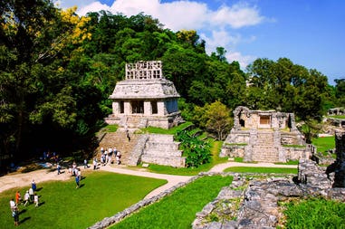 mexico-palenque-mayan-site-ruins