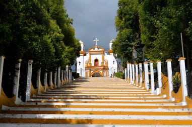 mexico-san-cristobal-de-las-casas-catholic-chapel