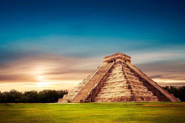 Mexico Chichen Itza Kukulkan Pyramid