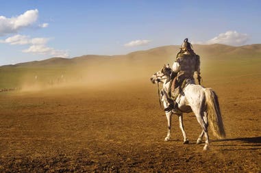 Mongolia uomo a cavallo
