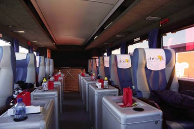 12-seater-premium-overland-5-