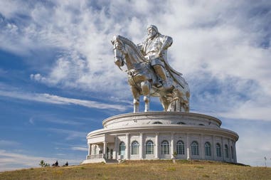 Mongolia Ulan Batar statua di Gengis Khan