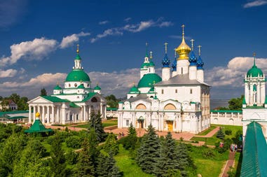 russia-rostov-dimitrievsky-cathedral-and-zachatievsky-cathedral