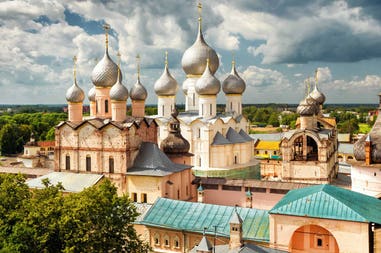 russia-rostov-kremlin-assumption-cathedral-and-church-of-the-resurrection