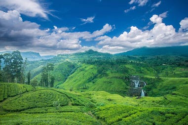 sri-lanka-nuwara-eliya-st-claire-waterfall