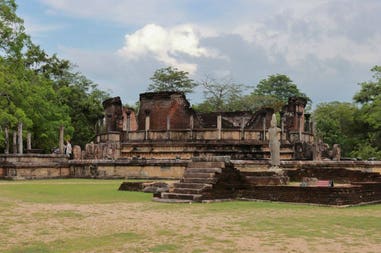 sri-lanka-polonnaruwa