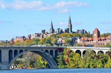 usa-washington-a-view-from-georgetown-and-key-bridge