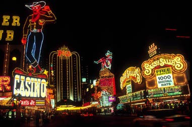 Insegne illuminate a Las Vegas negli Stati Uniti d'America