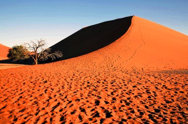Paesaggio desertico in Namibia