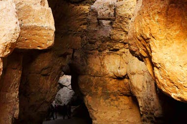 Grotta rocciosa in Namibia