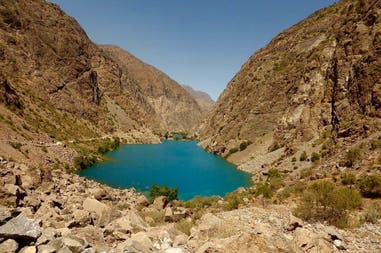 11-turqoise-lakes-tajikistan