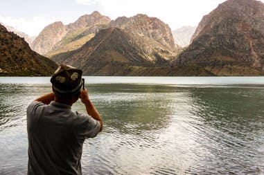 2-iskanderkul-lake-tajikistan-tour
