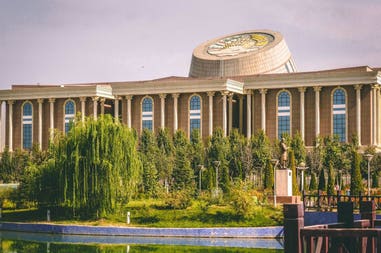 23-dushanbe-museum-tajikistan