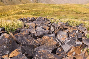 kyrgyzstan-saimaluu-tash