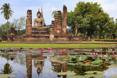 sukhothai-historical-park-thailand-112083077