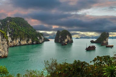 Vietnam Halong bay