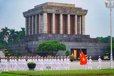 hanoi-mausoleo-di-ho-chi-minh