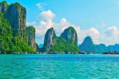 view-of-floating-village-and-rock-islands-in-halong-bay-vietnam