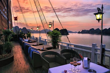 cruise-halong-bay-vietnam