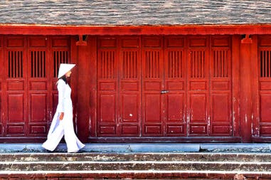 vietnam-hoi-an-woman