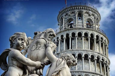 Pisa & Lucca: climb the Leaning Tower 