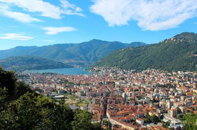 Tour di Varenna, Bellagio, Menaggio e Como con partenza da Milano
