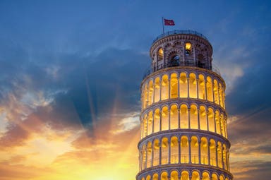 Pisa & Lucca Tour: climb the leaning tower & discover the city of  the 100 churches
