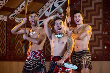Maori Hangi (Festa) Spettacolo Culturale