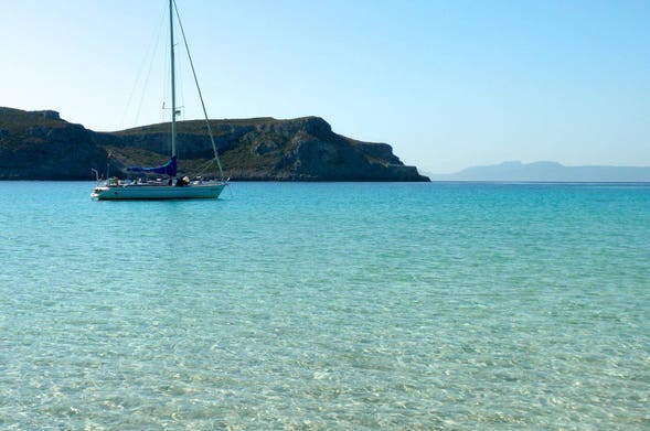 Crociera a vela charter Grecia Cicladi da Paros a Paros